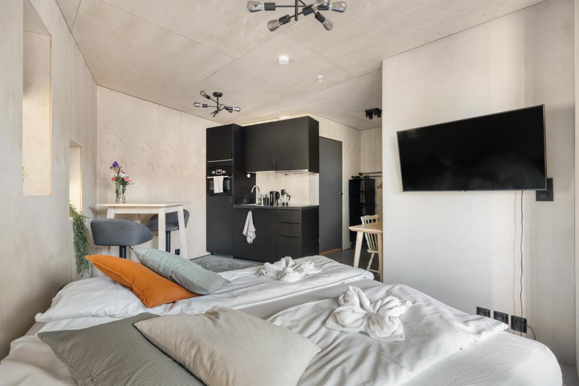 Architectural I Private Balcony I New 2021 Lejlighed